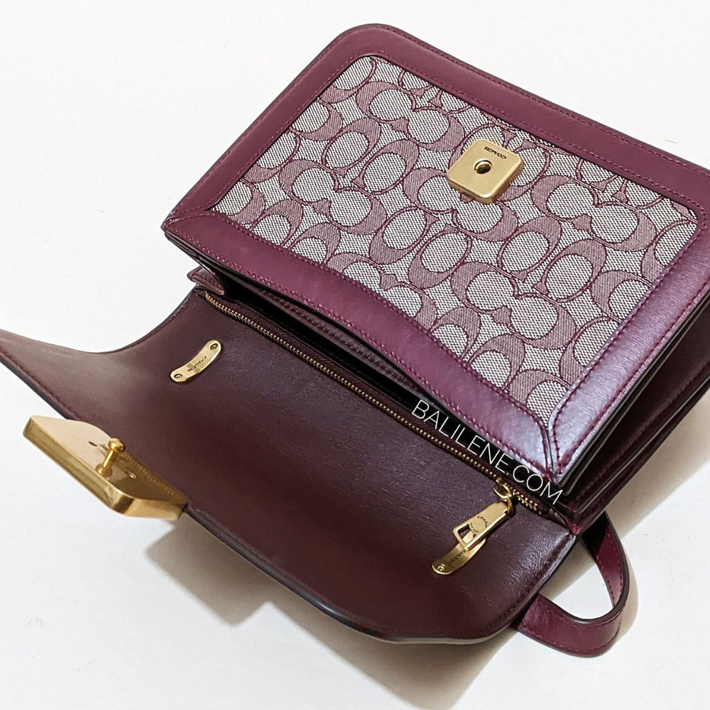 detail2-Coach-Alie- Shoulder- Bag- in-Signature-Jacquard-With- Snakeskin -Detail -Burgundy/Black/Cherry