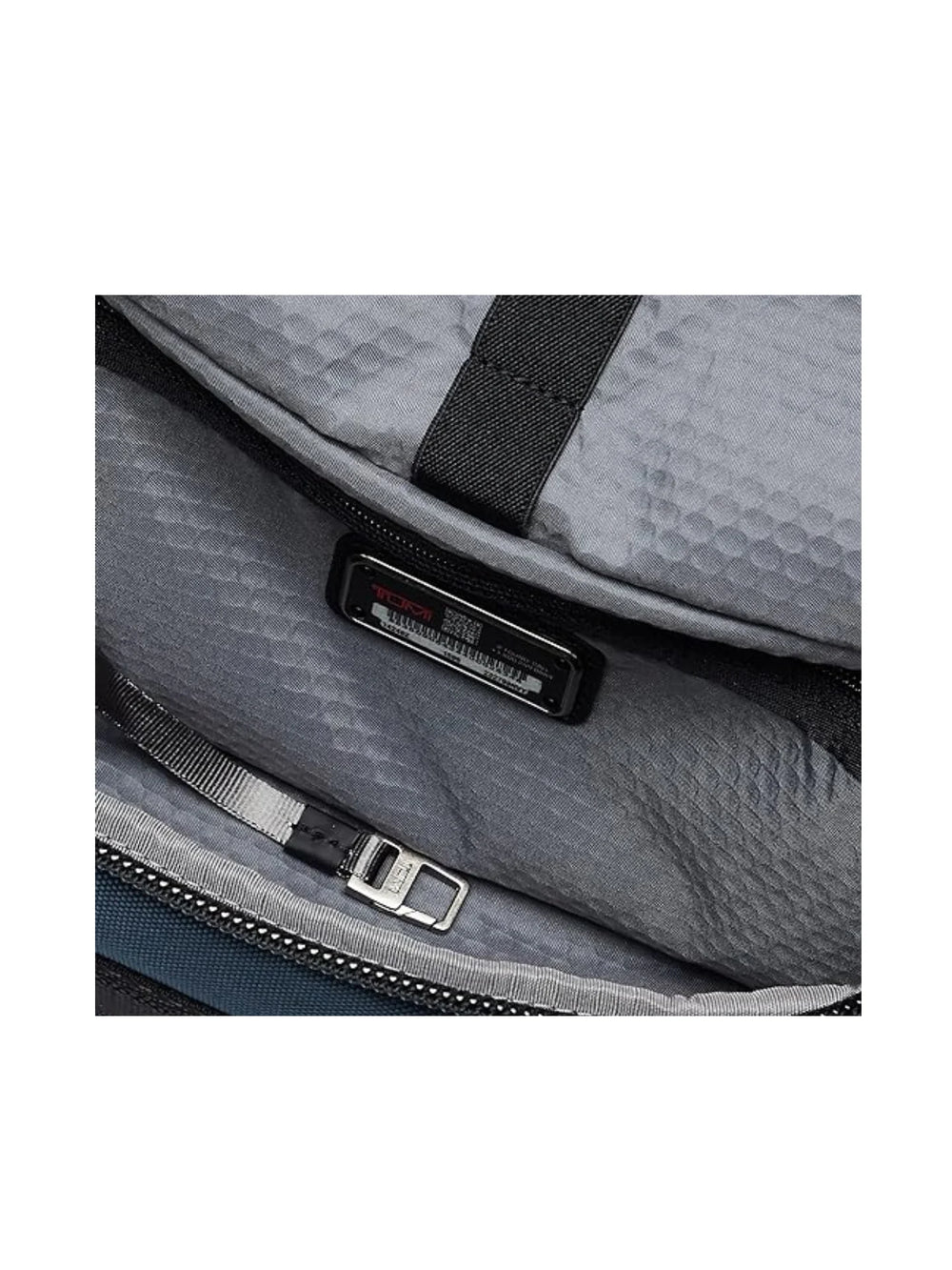 detail2-Tumi-Alpha-Bravo-Platoon-Slingbag-NavyWEBP