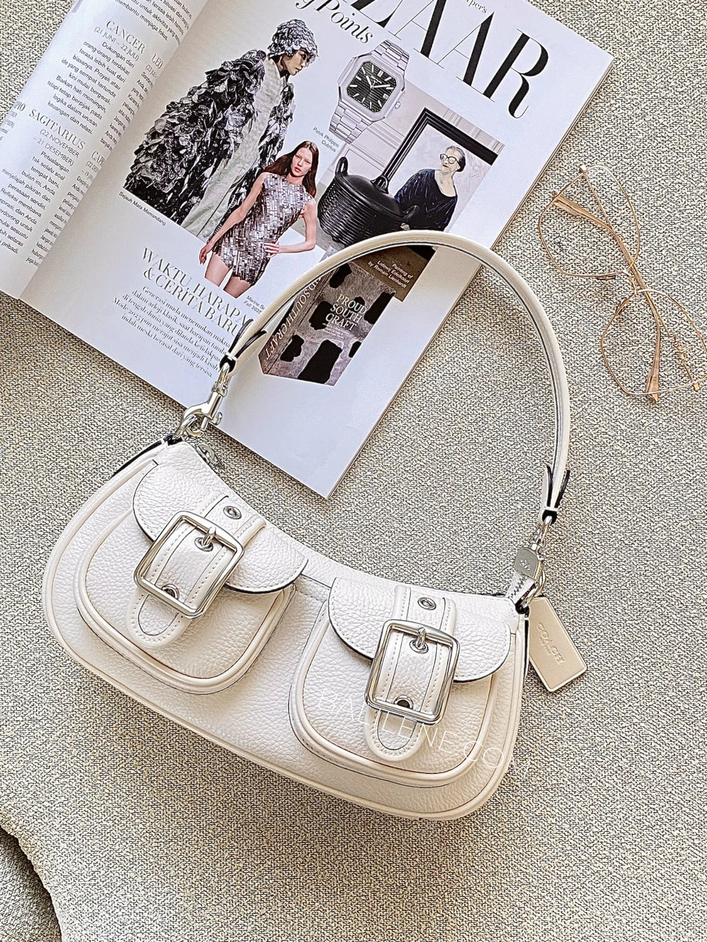 gambar-Coach-Ashton-Shoulder-Bag-Chalk-balilene