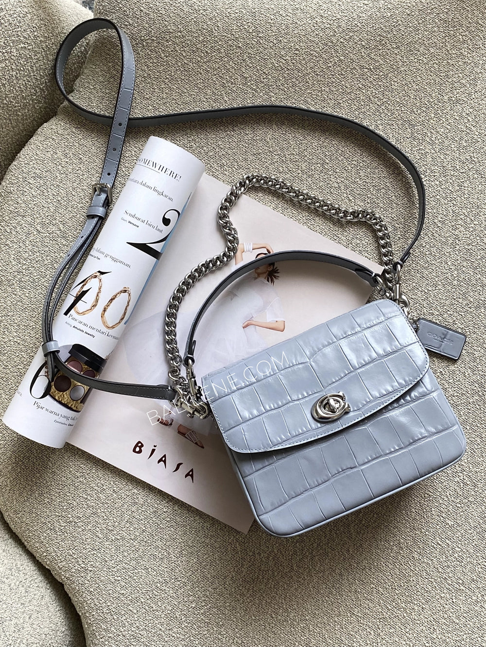gambar-Coach-Cassie-19-Croc-Embossed-Crossbody-Bag-Grey-Blue-balilene