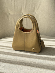 gambar-Coach-Lana-Shoulder-Bag-19-Muted-Olive-balilene
