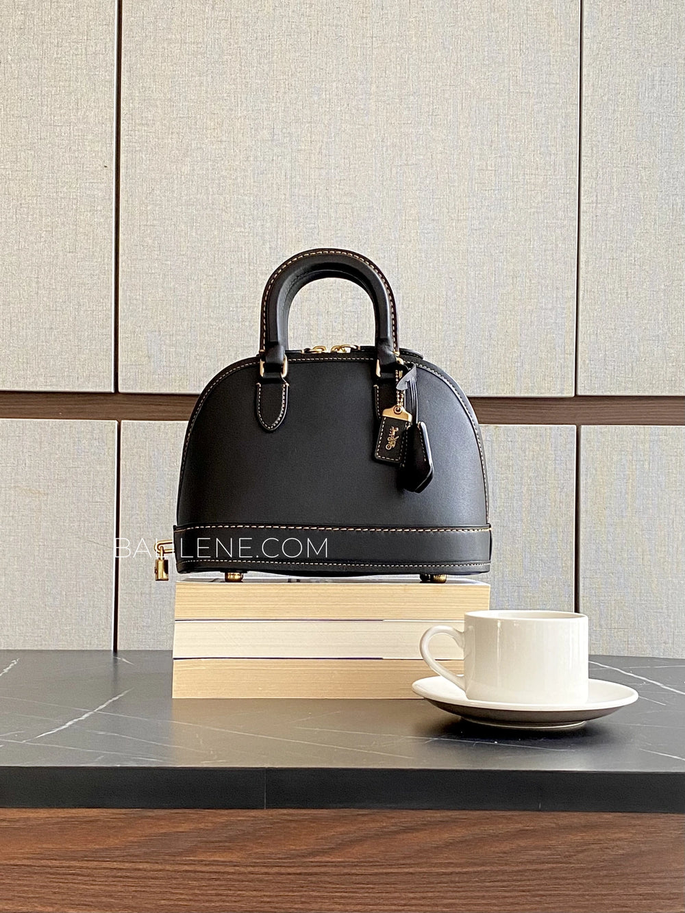 gambar-Coach-Revel-Bag-24-Glovetanned-Leather-Black-balilene