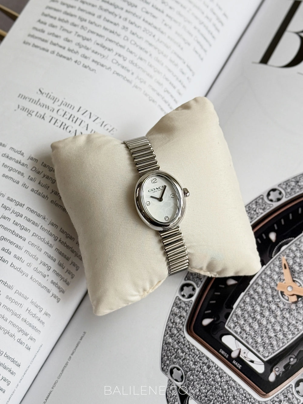 gambar-Coach-Sammy-Silver-In-Signature-White-Dial-Stainless-Steel-Watch-balilene