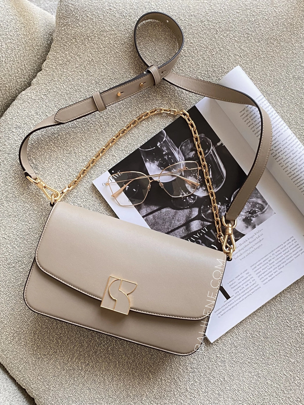 gambar-Kate-Spade-Dakota-Medium-Convertible-Shoulder-Bag-Timeless-Taupe-balilene