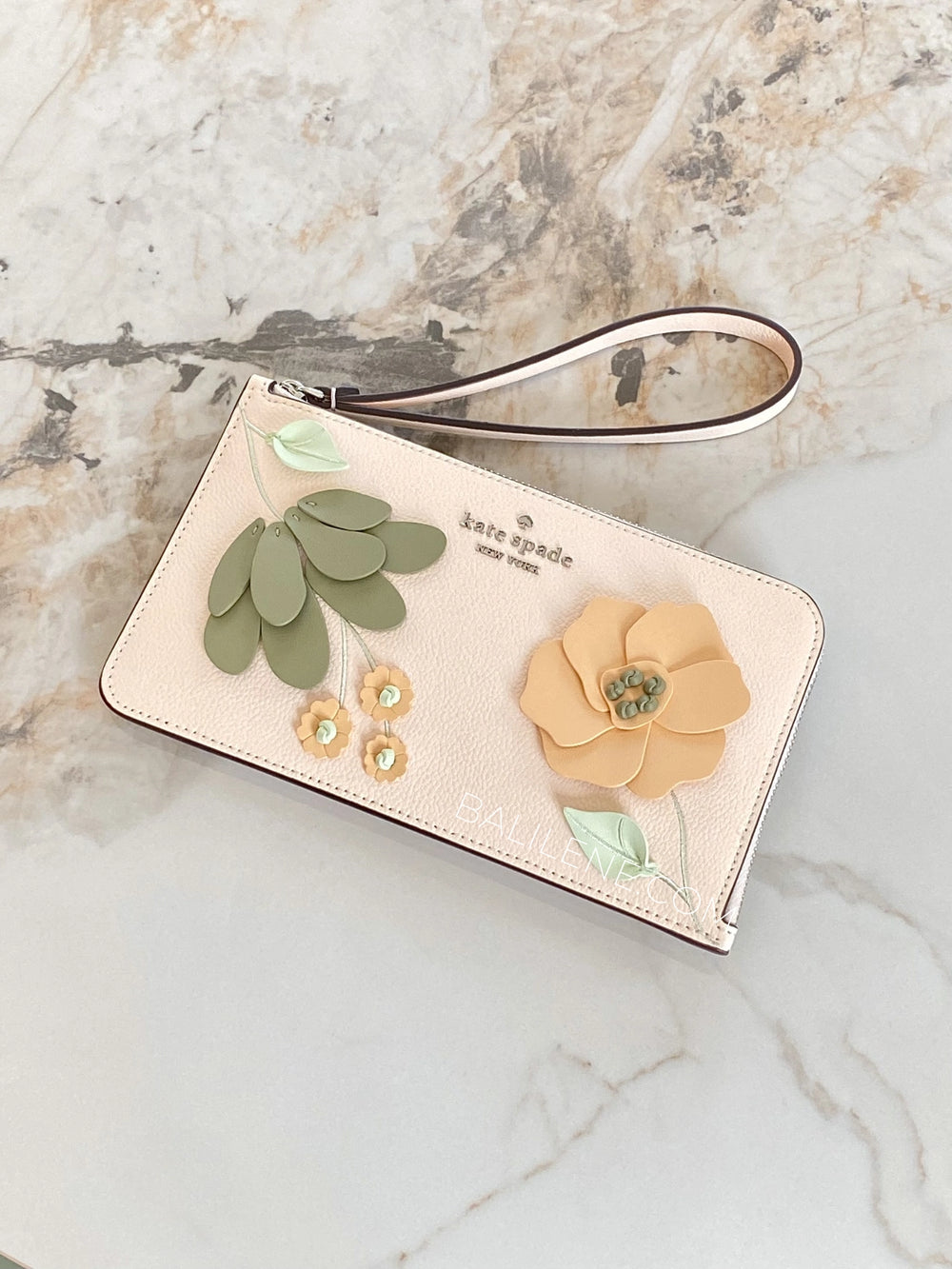 gambar-Kate-Spade-Lucy-Floral-Medium-L-zip-Wristlet-Fresh-Peach-Multi-balilene