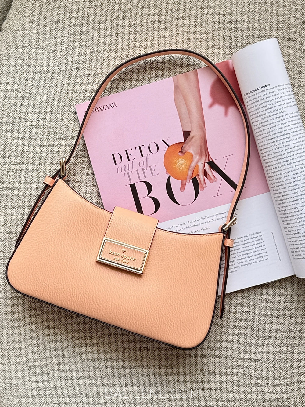 gambar-Kate-Spade-Reegan-Small-Shoulder-Bag-Orange-Cream-balilene