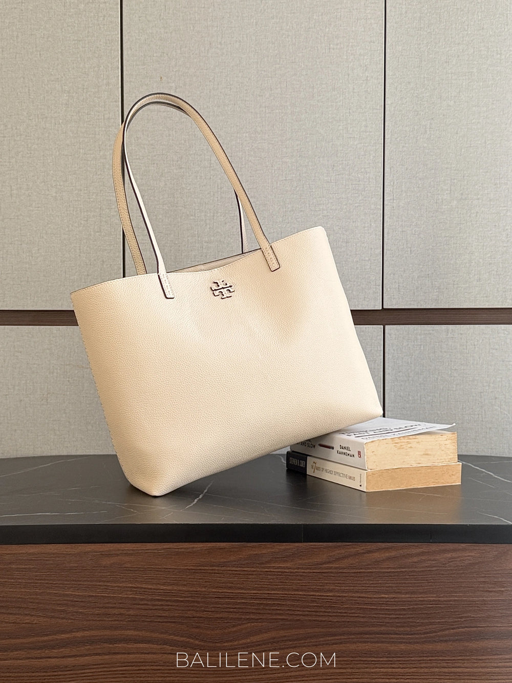 gambar-Tory-Burch-McGraw-Tote-Bag-Brie-balilene