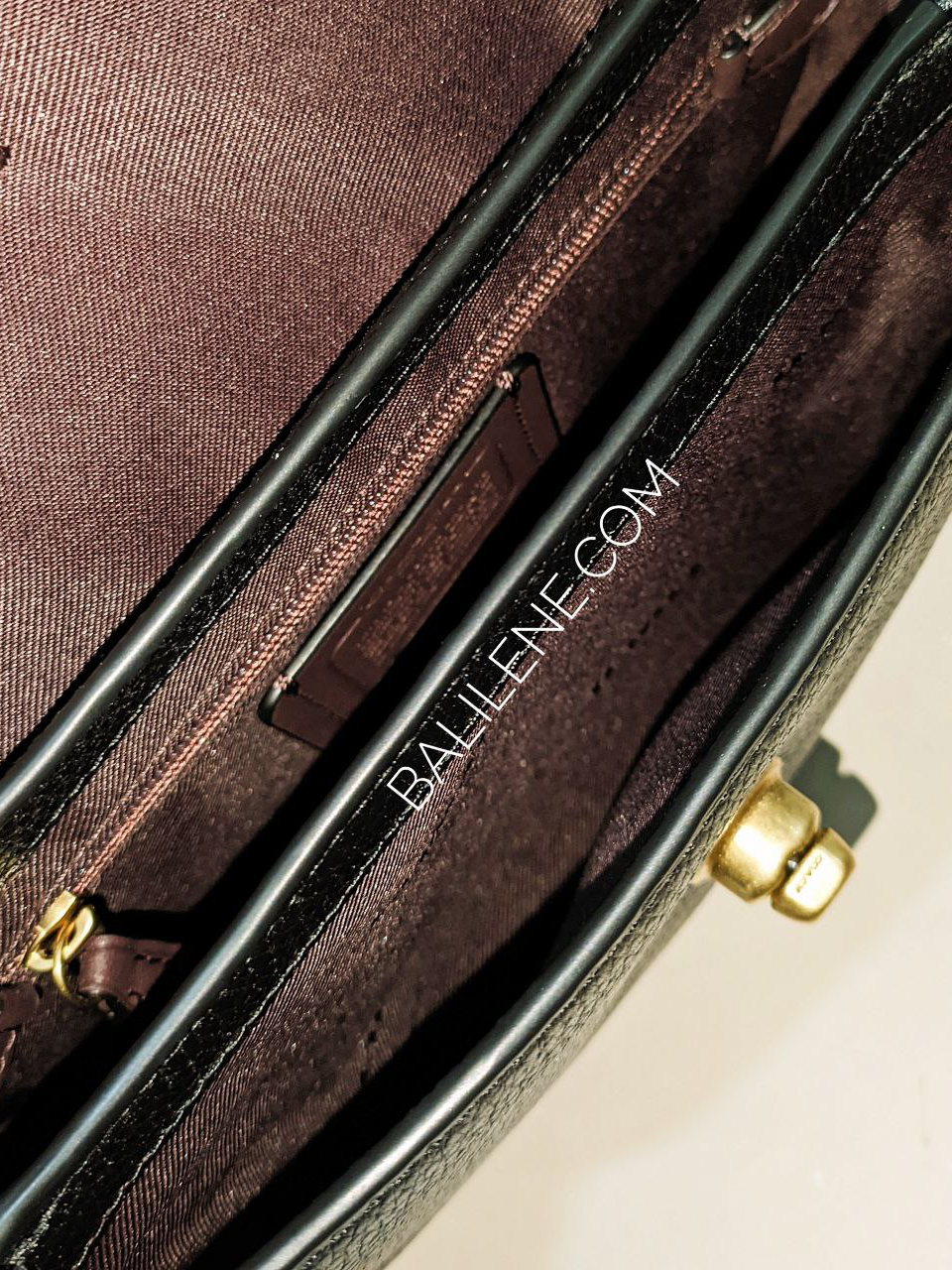 gambar-bagian-dalam-Coach-Cassie-19-Crossbody-Bag-Black