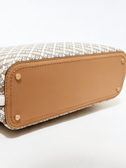 gambar-bawah-Tory-Burch-Geo-Logo-Colorblock-Mini-Zip-Tote-Hazelnut-Logo-Allover