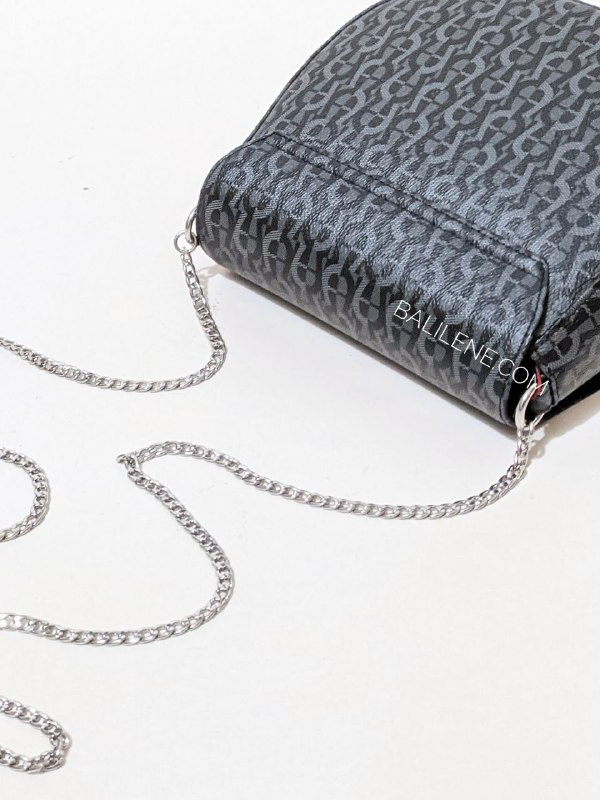 gambar-belakang-Aigner-Ava-Small-Shoulder-Bag-Logo-Black