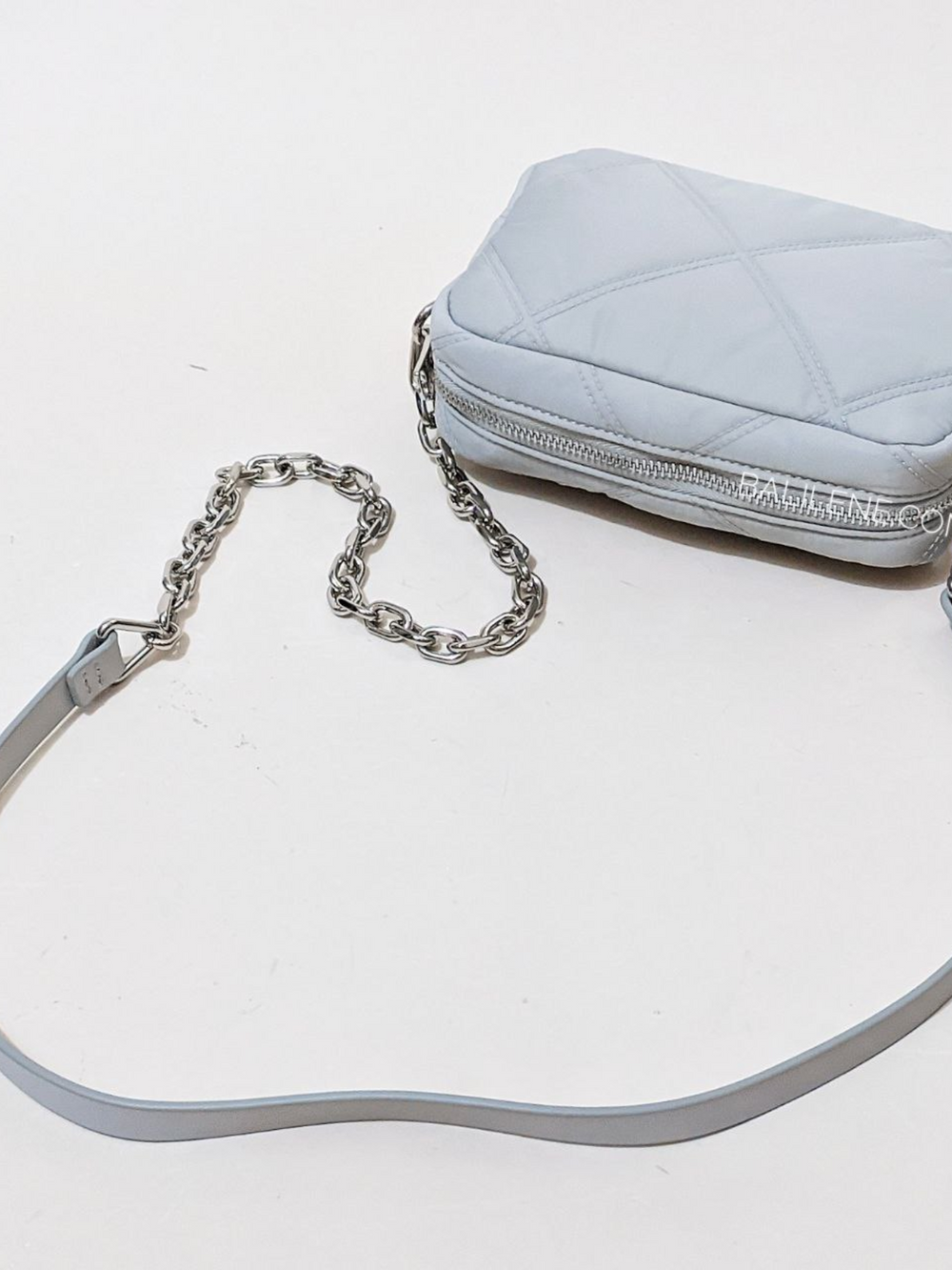 gambar-belakang-Bimba-Y-Lola-Nylon-Padded-Extra-Smal-Crossbody-Bag-Grey