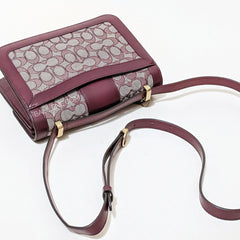 gambar-belakang-Coach-Alie- Shoulder- Bag- in-Signature-Jacquard-With- Snakeskin -Detail -Burgundy/Black/Cherry