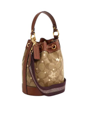 gambar-belakang-Coach-Dempsey-Drawstring-Bucket-Bag-15-In-Signature-Canvas-With-Snowflake-and-stars-Print-Khaki-MultiWEBP
