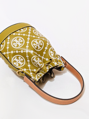 gambar-belakang-Tory-Burch-T-Monogram-Contrast-Embossed-Mini-Bucket-Bag-Island-Palm-New-Cream