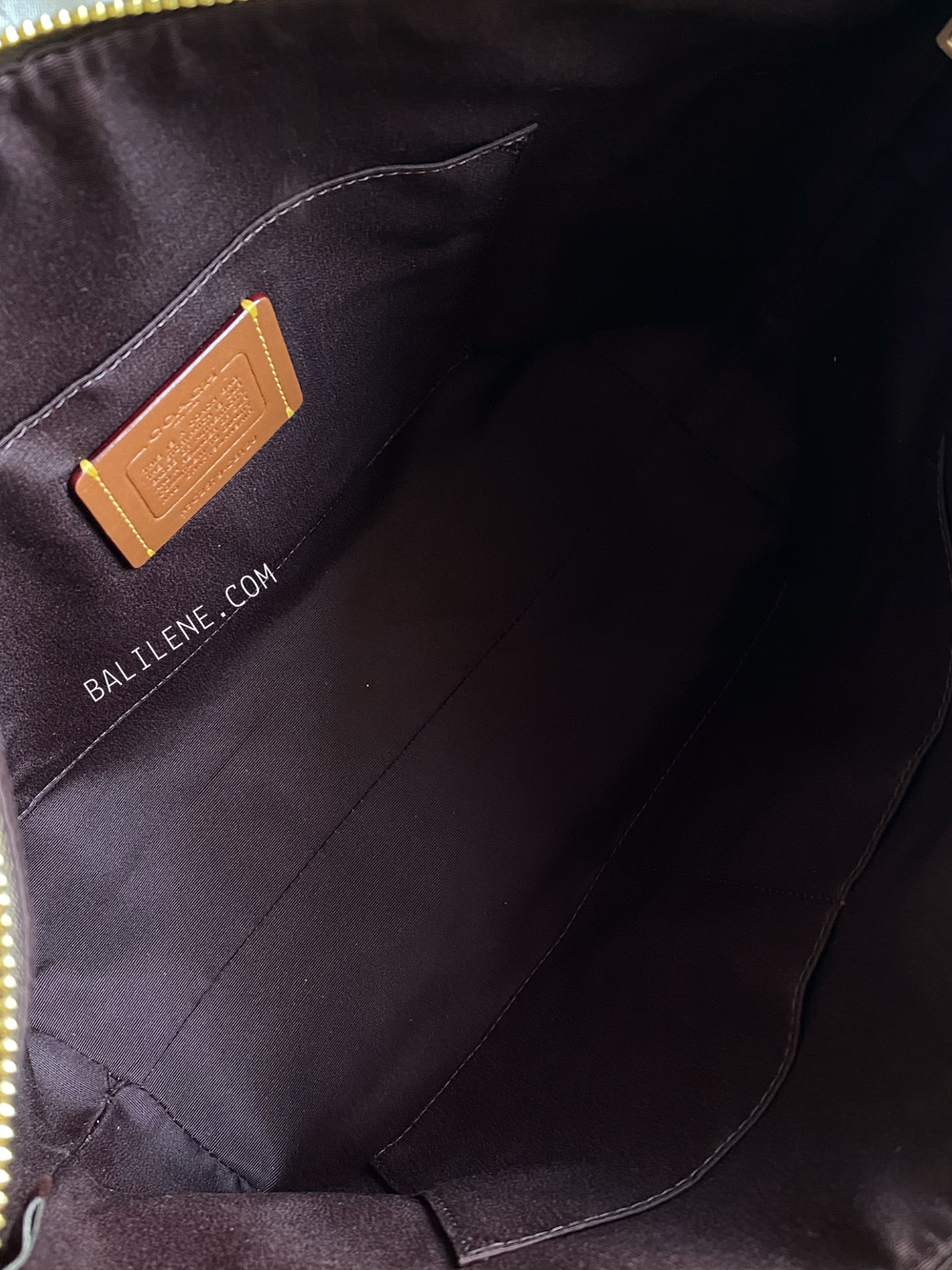 gambar-dalam-Coach-Zip-Top-Tote-In-Signature-Canvas-Walnut-Black-balilene