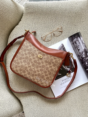 gambar-depan-Coach-Chaise-Crossbody-In-Signature-Canvas-Tan-Rust-balilene