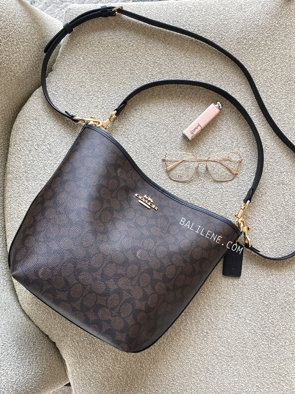 gambar-depan-Coach-City-Large-Bucket-Bag-In-Signature-Canvas-Walnut-Black-balilene