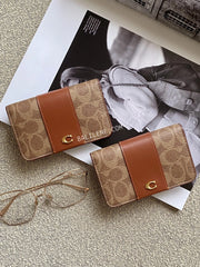 gambar-depan-Coach-Essential-Slim-Card-Case-In-Signature-Canvas-Tan-Caramel-balilene