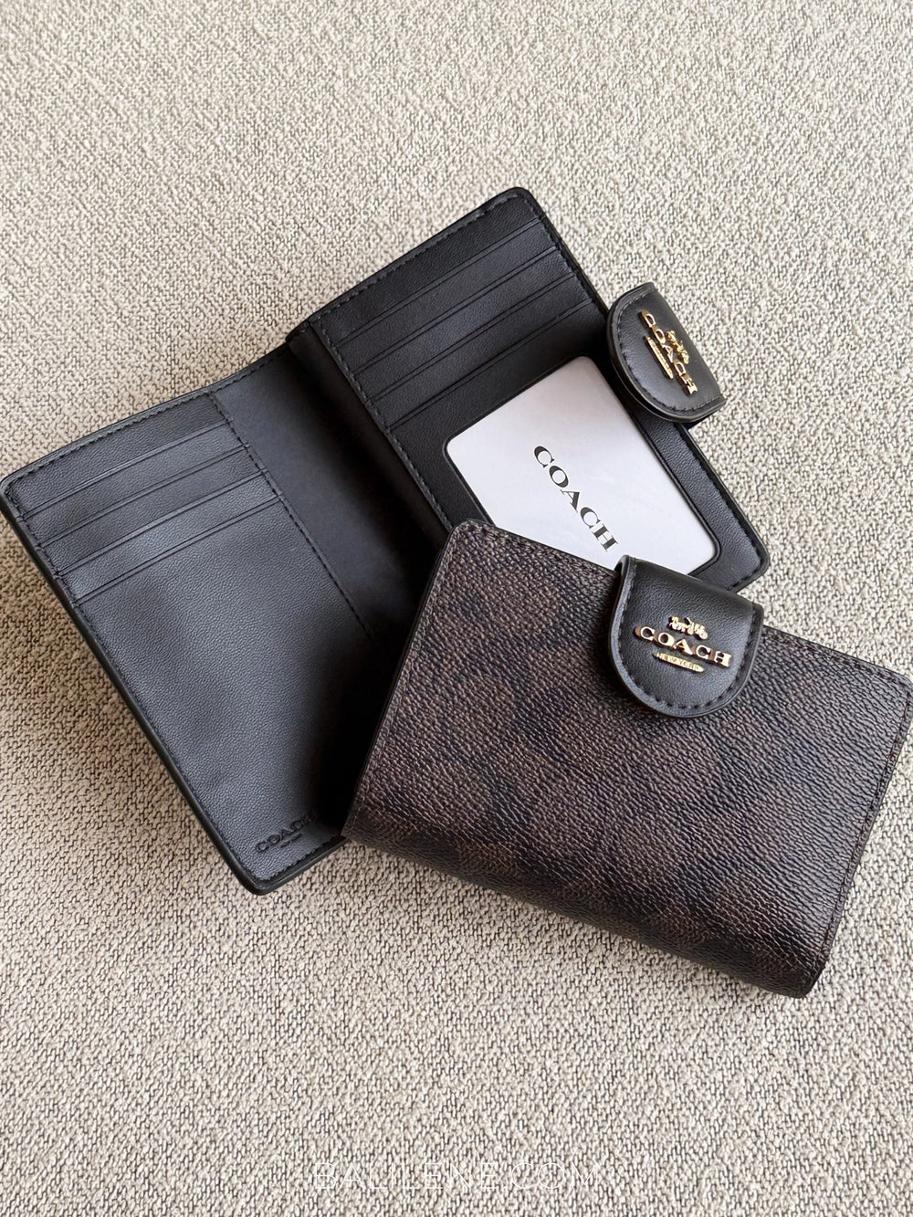 gambar-depan-Coach-Medium-Corner-Zip-Wallet-In-Signature-Canvas-Walnut-Black-balilene