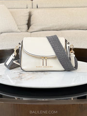 gambar-depan-Marc-Jacobs-The-Groove-Mini-Messenger-Bag-Marshmallow-balilene