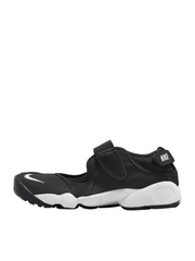 gambar-depan-Nike-Air-Rift-Breath-Black