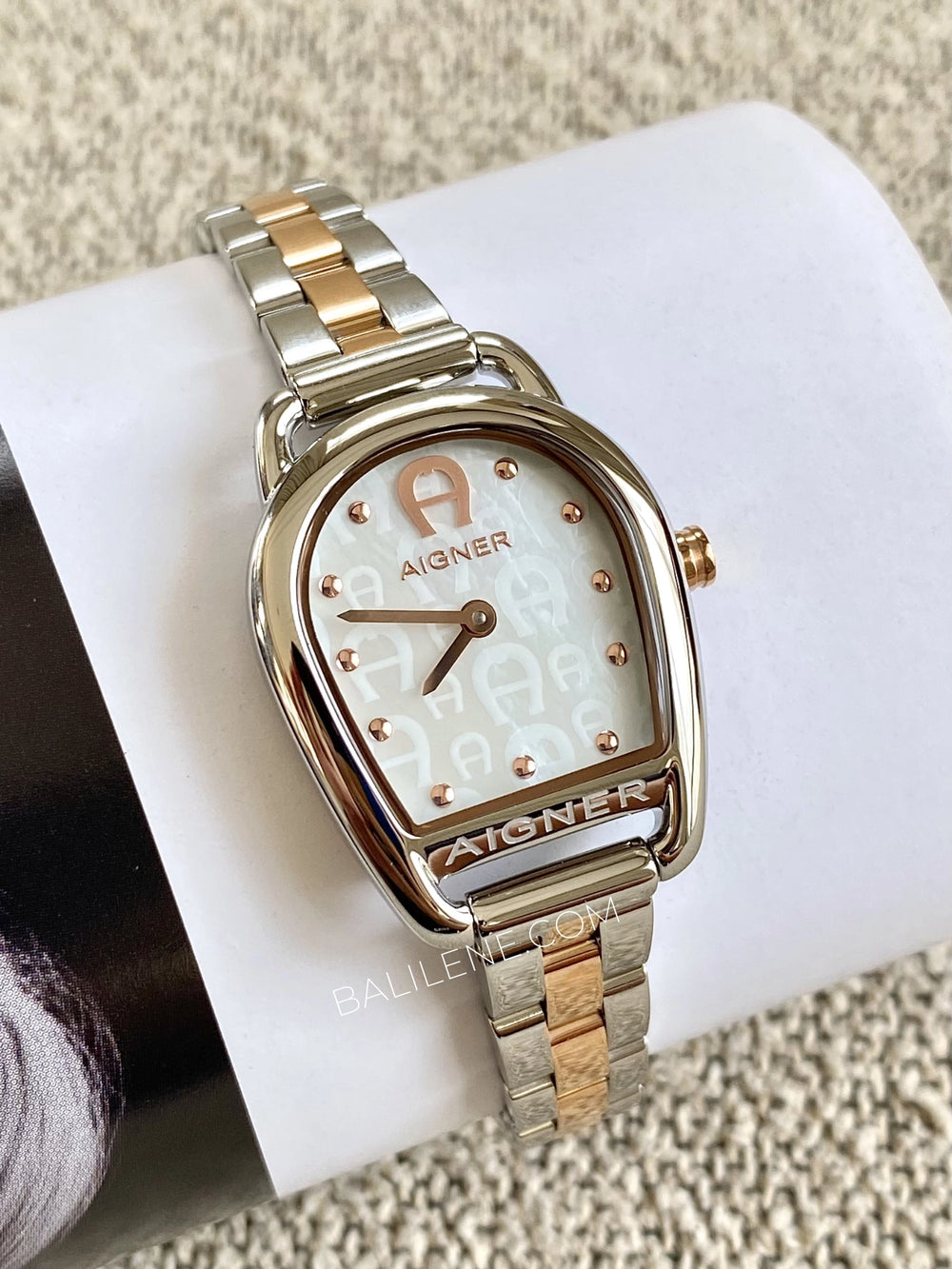 gambar-detail-Aigner-Hermada-Two-Tone-Watch-Silver-Rosegold-balilene