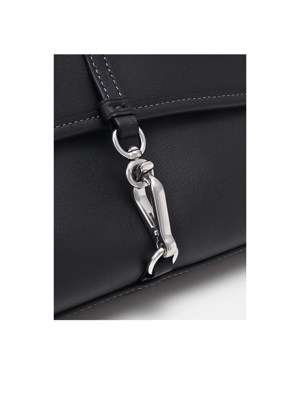 gambar-detail-Coach-Hamptons-Bag-Black