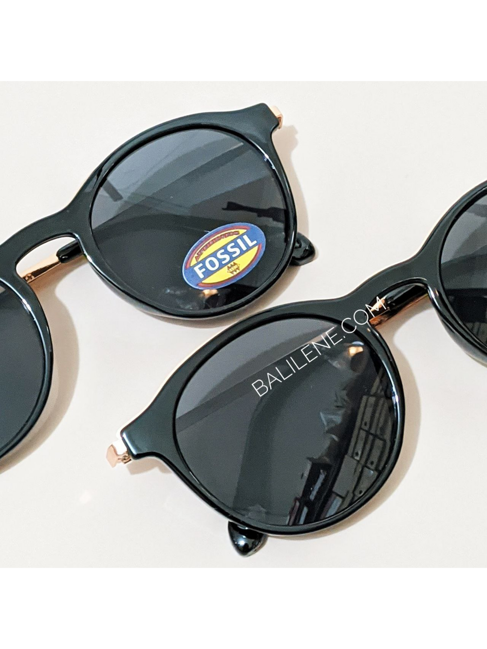 gambar 3-Fossil-Round-Sunglasses-Black-Rose-Gold_Balilene_5