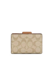 gambar_belakang_Coach_Medium_Corner_Zip_Wallet_In_Signature_Light_Khaki_Saddle