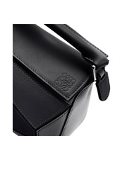 logo-Loewe-Women_s-Puzzle-Mini-Bag-BlackWEBP