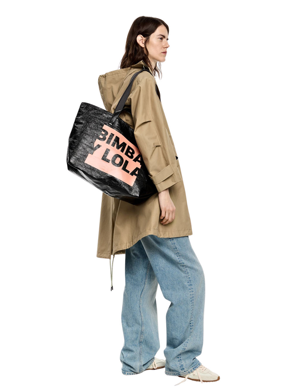 on-model-2-BYL-Black-Large-Logo-Shopper-Bag