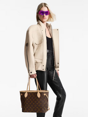on-model-2-Louis-Vuitton-Bolsa-Neverfull-PM-Monogram-Beige