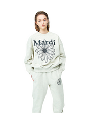 on-model-2-Mardi-Mercredi-Sweatshirt-Flowermardi-Blossom-Oatmeal-Black