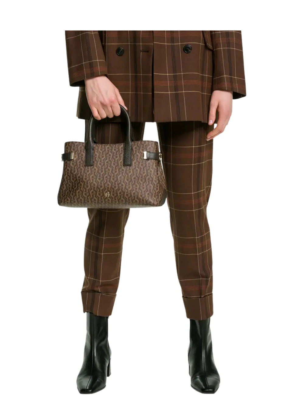 on-model-Aigner-Roma-Icon-medium-Handbag-FangoWEBP