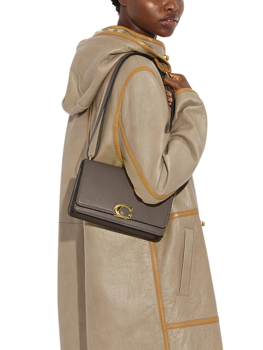 on-model-Coach-Bandit-Shoulder-Bag-Dark-Stone