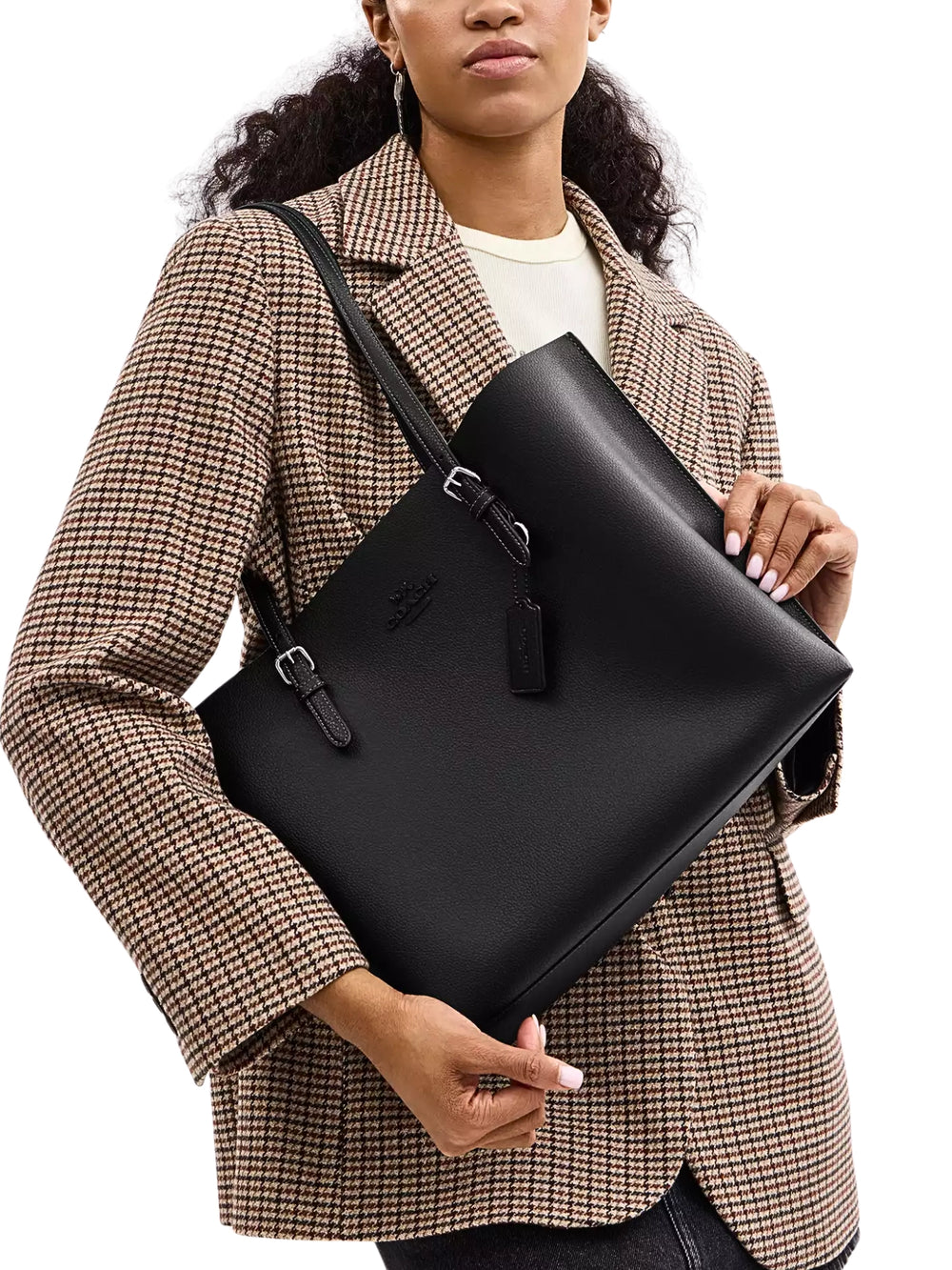 on-model-Coach-Mollie-Tote-Bag-Black