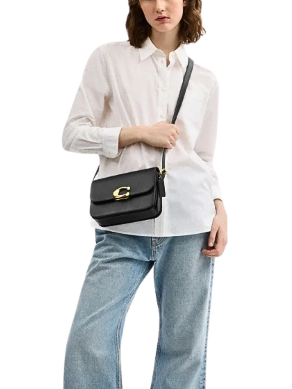 on-model-Coach-Sage-Shoulder-Bag-Black