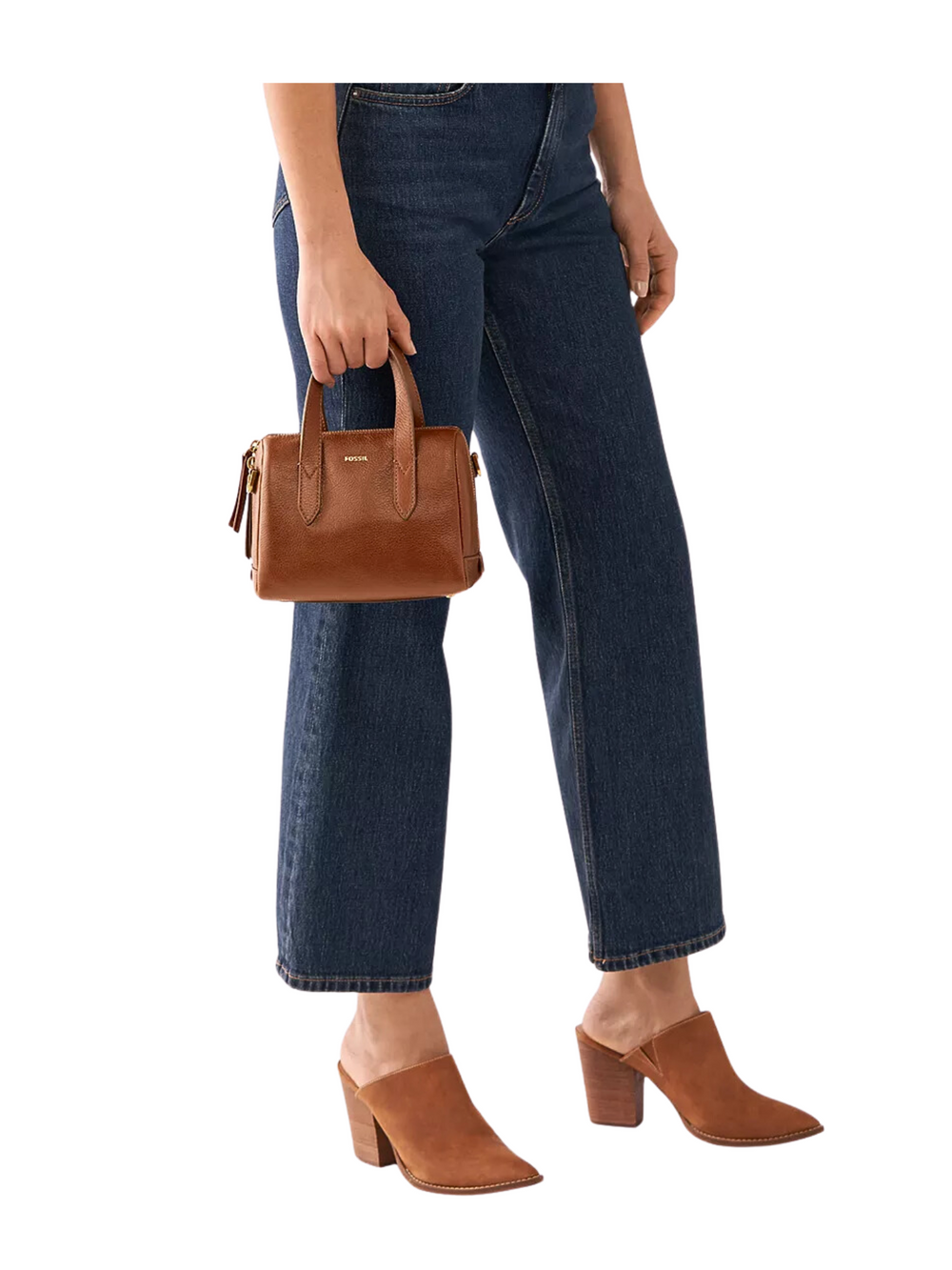 on-model-Fossil-Sydney-Mini-Satchel-Brown