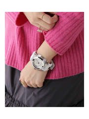 on-model-Gucci-Sync-Stainless-Steel-Silver-White-Rubber-Strap-Watch