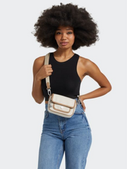 on-model-Kipling-Inaki-Muze-S-Shoulder-bag-Tan_2