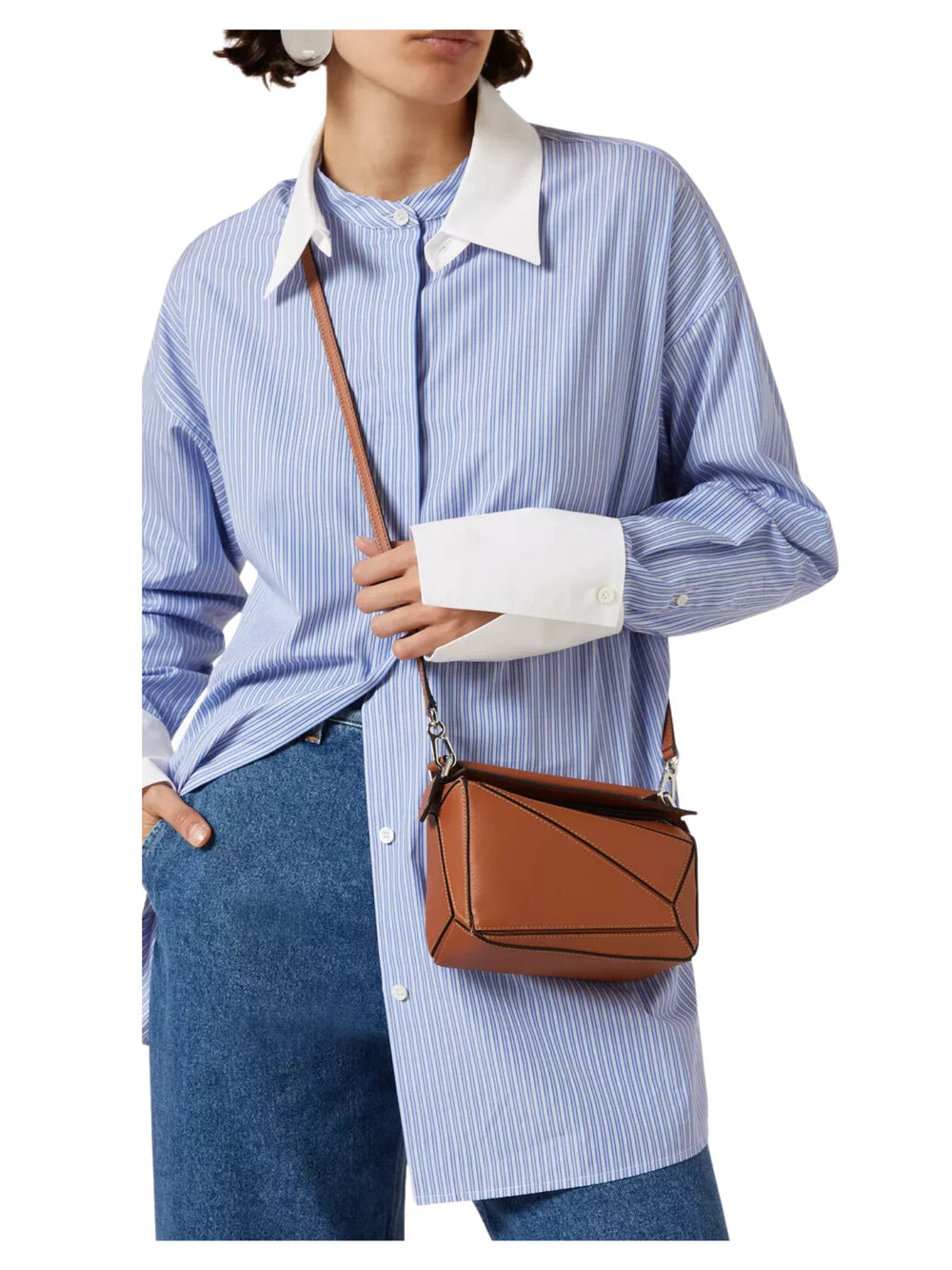 on-model-Loewe-Mini-Puzzle-bag-in-classic-calfskin-TanWEBP