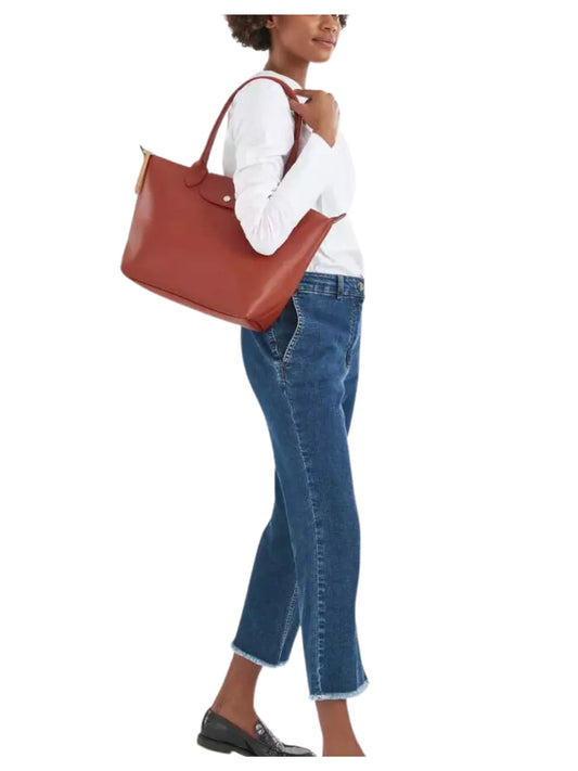 on-model-Longchamp-Le-Pliage-City-Medium-Tote-Bag-Terracotta