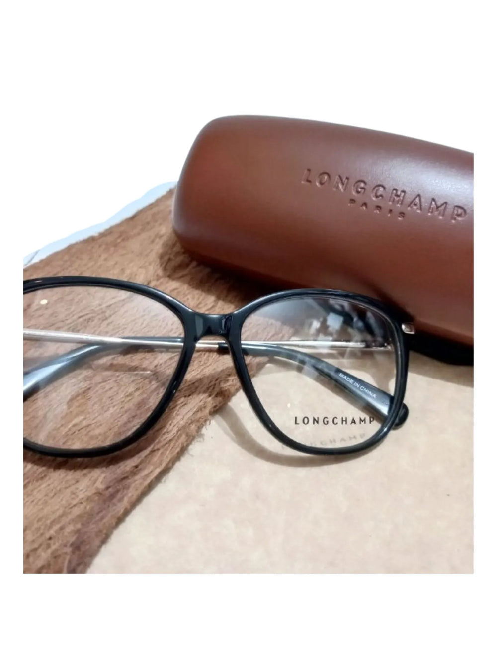 on-model-Longchamp-Women_s-Sunglasses-Optic-BlackWEB