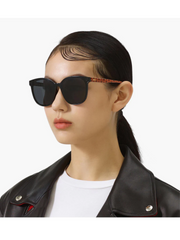 on-model-MCM-Sunnie-Sunglasses-Black-Cognac_Balilene_