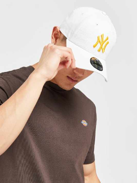 on-model-MLB-Basic-Ball-Cap-NEW-YORK-YANKES-Gold