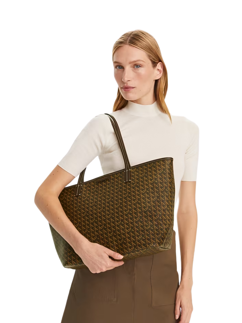 on-model-Tory-Burch-Ever-Ready-Tote-Bag-Walnut