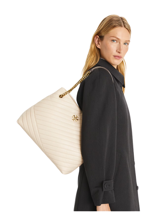 on-model-Tory-Burch-Kira-Chevron-Tote-Bag-Cream