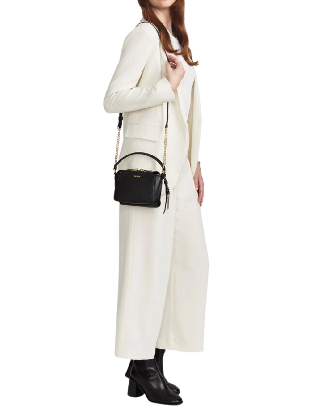 on-model-Tumi-Voyageur-Belle-Micro-Leather-Crossbody-Bag-Black_3