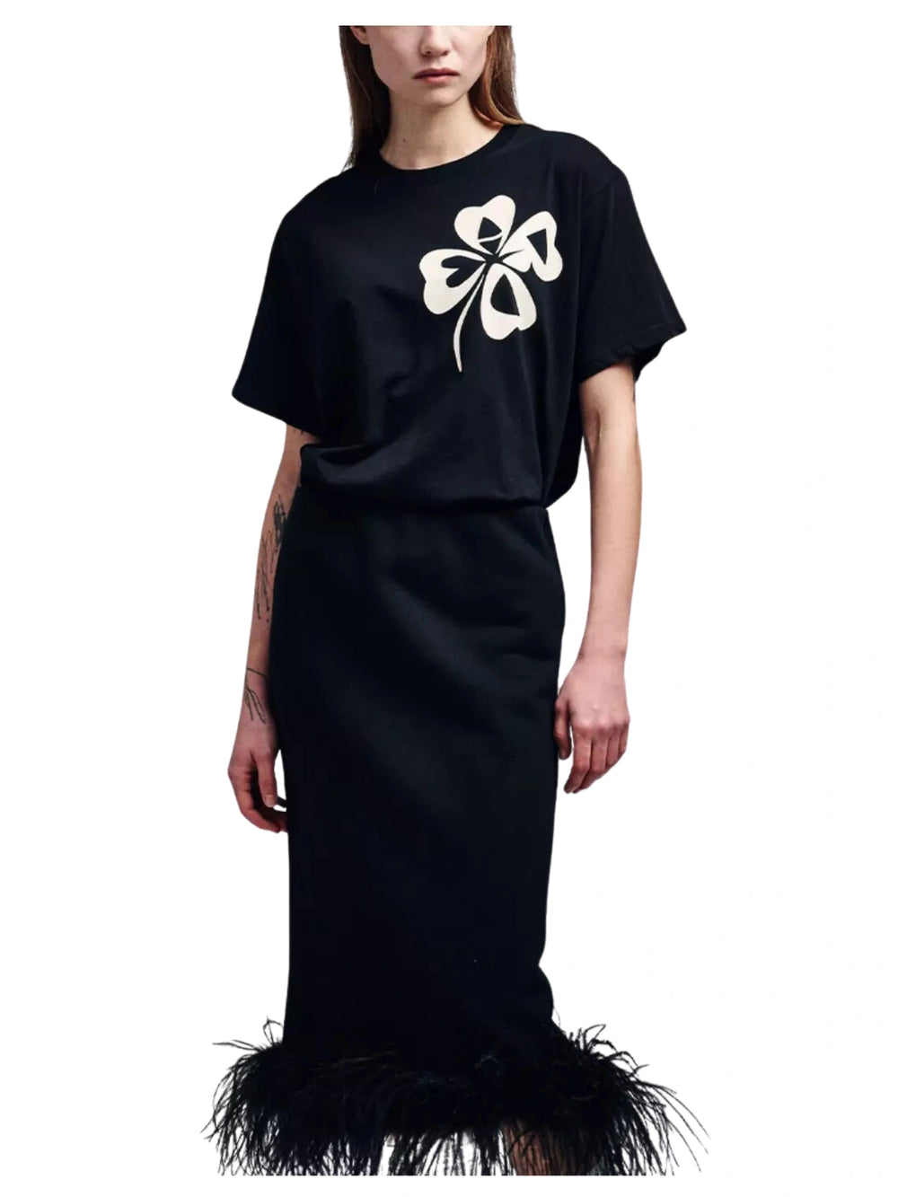 on-model1-Mardi-Tshirt-Clovemardi-Heather-Black-Cream