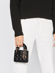 on-model2-Lady -Dior- Micro -Bag- Cannage -Lambskin- Rose- Des -Vents